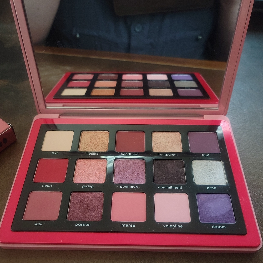 Natasha Denona - Love Eyeshadow Palette